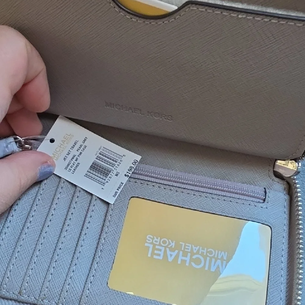 Michael Kors light silver-gray zip wristlet wallet - Picture 4 of 4